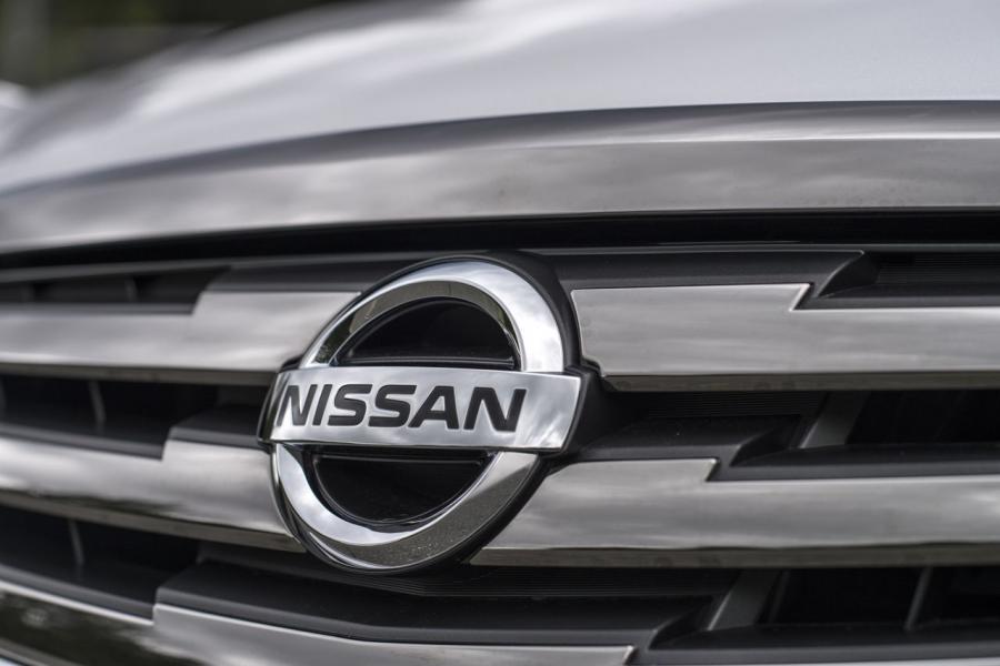  Nissan Almera 2012 года  (фото 2 из 31)
